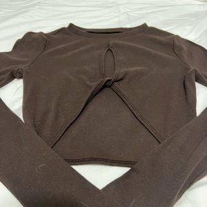 Adorable brown cropped long sleeve